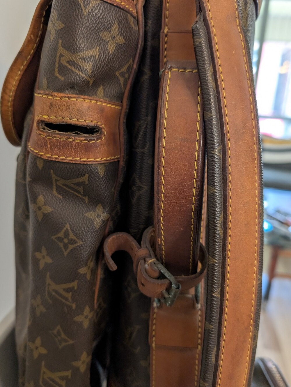 Early 80's "Louis Vuitton" Monogram Golf Club Bag - *Display Piece* - Rare Find! - Picture 12 of 16